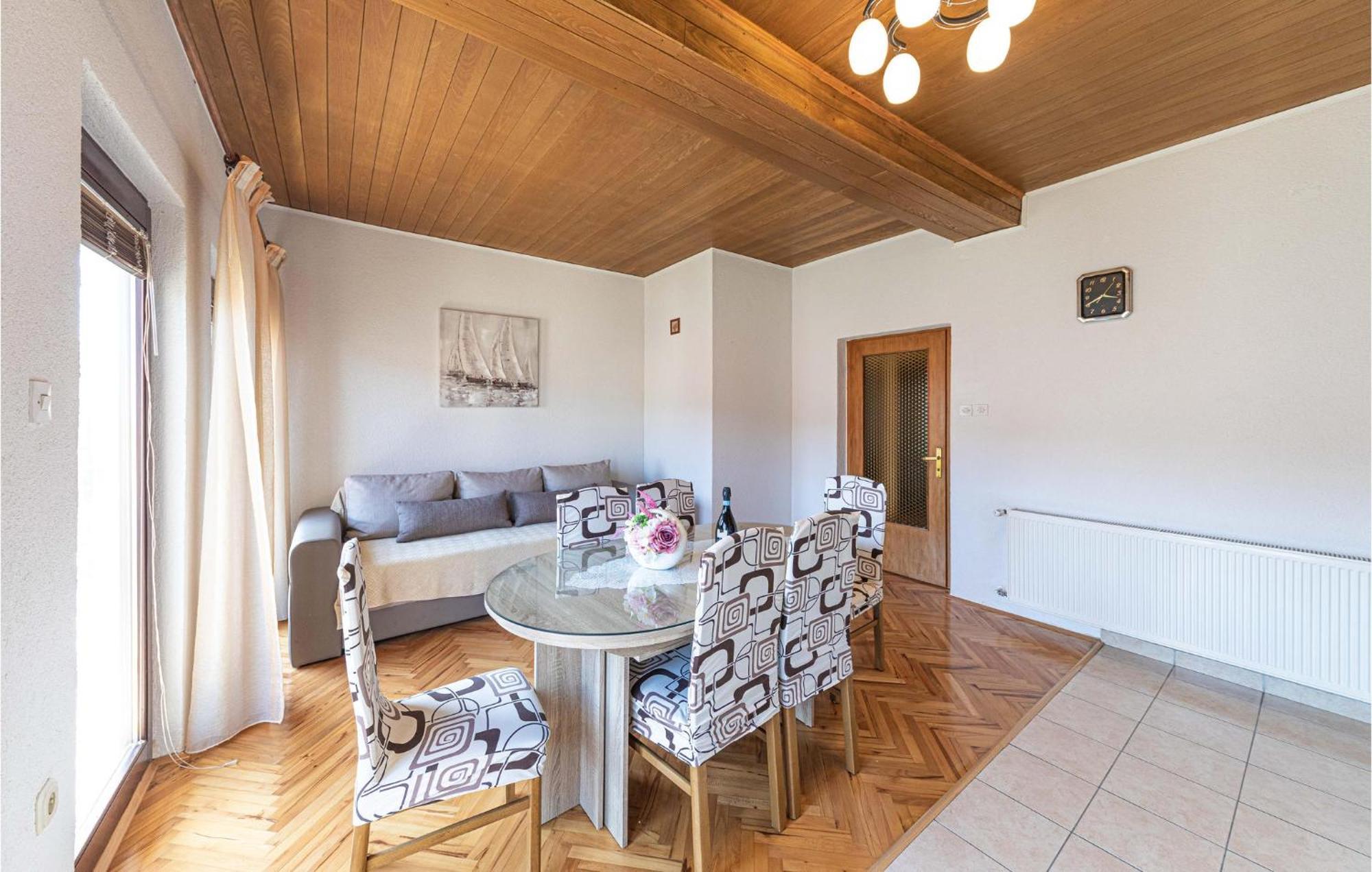 Gorgeous Apartment In Marina With Wifi Esterno foto